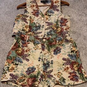 Floral Sleeveless Vest Top + Shorts Medium Set Rodeo